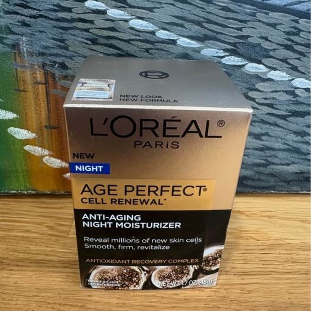L’Oréal Age Perfect Cell Renewal Anti-Aging Night Moisturizer 1.7 oz New